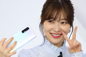 指原さんと木梨さんが新スマホ紹介！ 完全ワイヤレスやスマートウォッチも登場したOPPO発表会