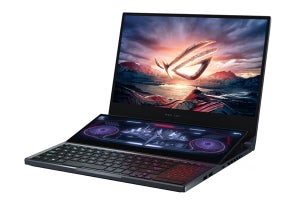 ASUS、15.6型と14型の2画面ゲーミングノートPC「Zephyrus Duo 15」