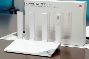 ファーウェイ、最大2,976Mbps通信のWi-Fi 6無線LANルータ