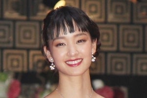 剛力彩芽、オスカー退所を発表「これからは自分自身で考え選択し挑戦」