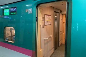 新幹線の窓口対応が神すぎる!? 電車の到着で気付いたプロの仕事に、「ほれた」「ジャパンクオリティ」「卓越したスキル」「超イケメン」の声