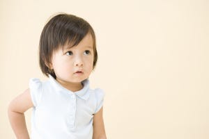 【爆笑】「ちょっとどいてね」に対する1才児の返しが完全におじさん - あるあるエピソードも多数集まる