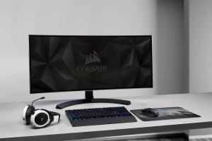 CORSAIR、厚さ0.5mmの超薄型ゲーミングマウスパッド