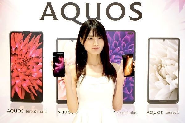 AQUOS新スマホの実機チェック - 5G＆QRコード決済が身近になる庶民派スマホ