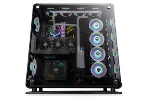 Thermaltake、オープンフレーム型にもできるフルタワー型PCケース「Core P8 TG」