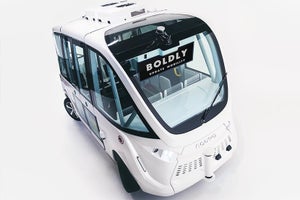 パナソニック・JR西日本など自動運転車両の体験型サービス実証実験