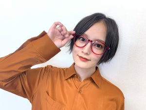 山本彩、南キャン・山ちゃん風赤メガネ! 妄想物語の楽曲に可能性