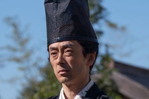 “義昭”滝藤賢一、“信長”染谷将太との共演「駆け引きが面白い」