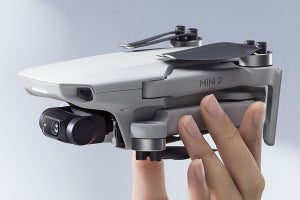 DJI、4K動画撮影に対応した200g未満の小型軽量ドローン「DJI Mini 2」