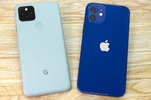 iPhone 12とPixel 5、それぞれの個性を触り比べてみた