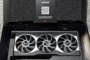 Radeon RX 6800 Seriesの評価機を先行入手、開封＆実機をチェック