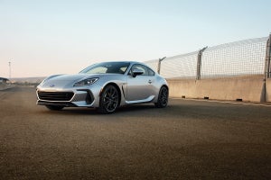 新型「SUBARU BRZ」を世界初公開 - さらなる安心付加価値を融合