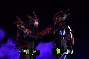 『仮面ライダーゼロワン』映画の特別映像が公開、ヘルライジングホッパーに変身