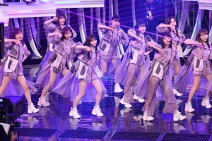 乃木坂46、ミニ丈衣装で美脚あらわ　紅白リハで「Route 246」披露