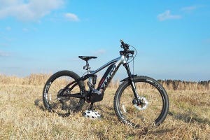 e-BIKEで阿蘇の草原と絶景を駆ける「MTB牧野ライド」を体験