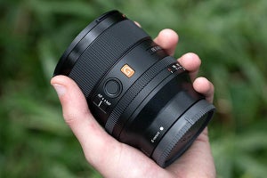 ソニー、広角レンズ「FE 35mm F1.4 GM」　描写性能重視でもコンパクト