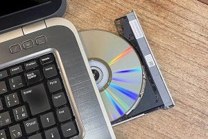 Windows 10でDVDビデオを再生する方法