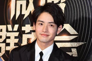 赤楚衛二、WEIBO話題俳優賞に喜び「もっともっと精進していきたい」