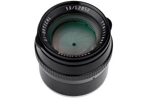 焦点工房、1万5千円のミラーレス向け単焦点「銘匠光学 TTArtisan 50mm f/1.2 C」