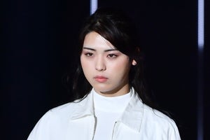 井手上漠、オールホワイトコーデで美しさ放つ　2度目のTGC出演