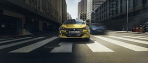 「PEUGEOT 208 / e-208」の燃費を5%改善 - グレード呼称変更と一部装備変更も実施