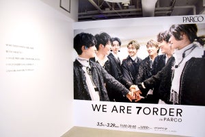 7ORDER、約200点のボリューム写真展開催! 写真家・浅田政志とのコラボで意外な扮装も