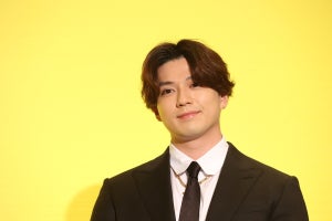 新田真剣佑、新ドラマで竹野内豊と20年ぶりの再会「不思議な感じ」