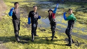 前園真聖、無人島の人食い沼で身動きが取れず…『池の水』新企画が始動