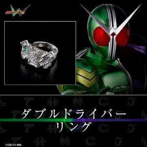 『仮面ライダーW』ダブルドライバーモチーフのギミック付きシルバーリング登場