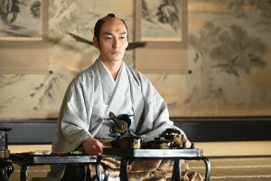 草なぎ剛、吉沢亮のフレッシュさに刺激! 堤真一・竹中直人らとの共演も「楽しい」