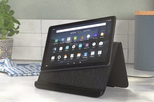 アンカー、「Fire HD 10 Plus」専用のスタンド型ワイヤレス充電器