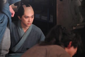 『青天を衝け』吉沢亮、“栄一の転機”を涙の熱演　チーフ演出「みっともなさをさらけ出して」