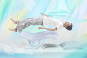 睡眠時の熱や湿気をファンで排出 - 夏用寝具「快眠マット SOYO」