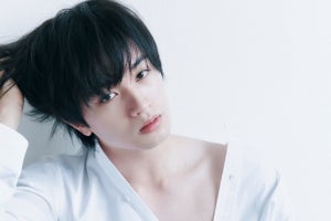 Sexy Zone中島健人、今一番「抱き心地のいいカラダ」を大胆披露