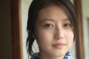 今田美桜、“一番素に近い姿”を披露「気取らない私を撮っていただけた」