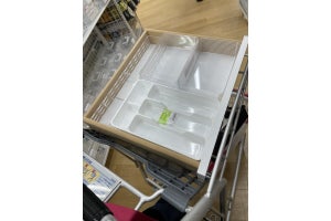 【天才か?】100均収納用品をサイズぴったりに買うライフハックが話題  - 「店員も驚きの技」「これは真似したい!」の声