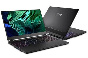 GIGABYTE、クリエイター向け有機ELノートPC「AERO 15 OLED」に量販店モデル