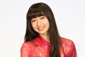 Cocomi、シースルーワンピで魅了　声優デビュー作「心の栄養にしてもらえたら」