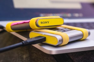 ソニー、高速・堅牢な防塵防水ポータブルSSD。PS5/4の拡張ストレージにも