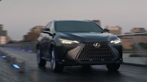 次世代LEXUSの幕開けを象徴する、新型「NX」を世界初公開