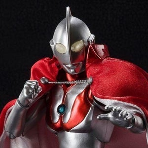 「ウルトラマン」55周年を記念S.H.Figuartsが登場、ブラザーズマント付属