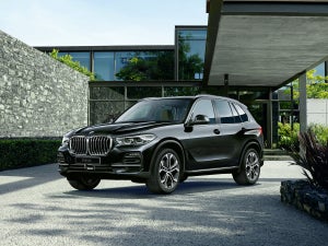 3列シート・最大7名が乗車可能な「BMW X5」の限定車を発売