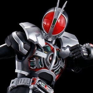 『仮面ライダー555』ファイズのアクセルフォームが最新プラモ化