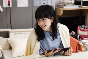 松井愛莉、仲良しの岡崎紗絵と恋敵役 『ナイト・ドクター』出演