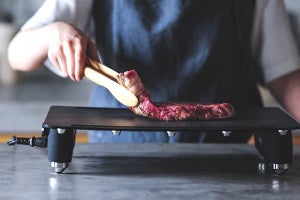 厚さ3mmの極薄ホットプレート「abien MAGIC GRILL」、店頭販売を開始