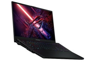 ASUS、キーボードが持ち上がって給気するゲーミングノートPC「ROG Zephyrus S17」