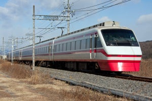 東武鉄道「りょうもう」200型2編成に1800系カラーリング - 8/7から