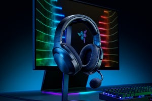 Razer、USB-C/Aのワイヤレスと3.5mmの有線接続が可能なゲーミングヘッドセット