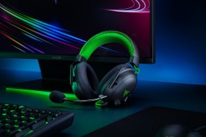 Razer、キャリーケースが付属する限定カラーの「BlackShark V2 Special Edition」