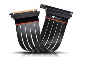 Thermaltake、PCIe 4.0対応ライザーケーブルとCPUクーラー3製品